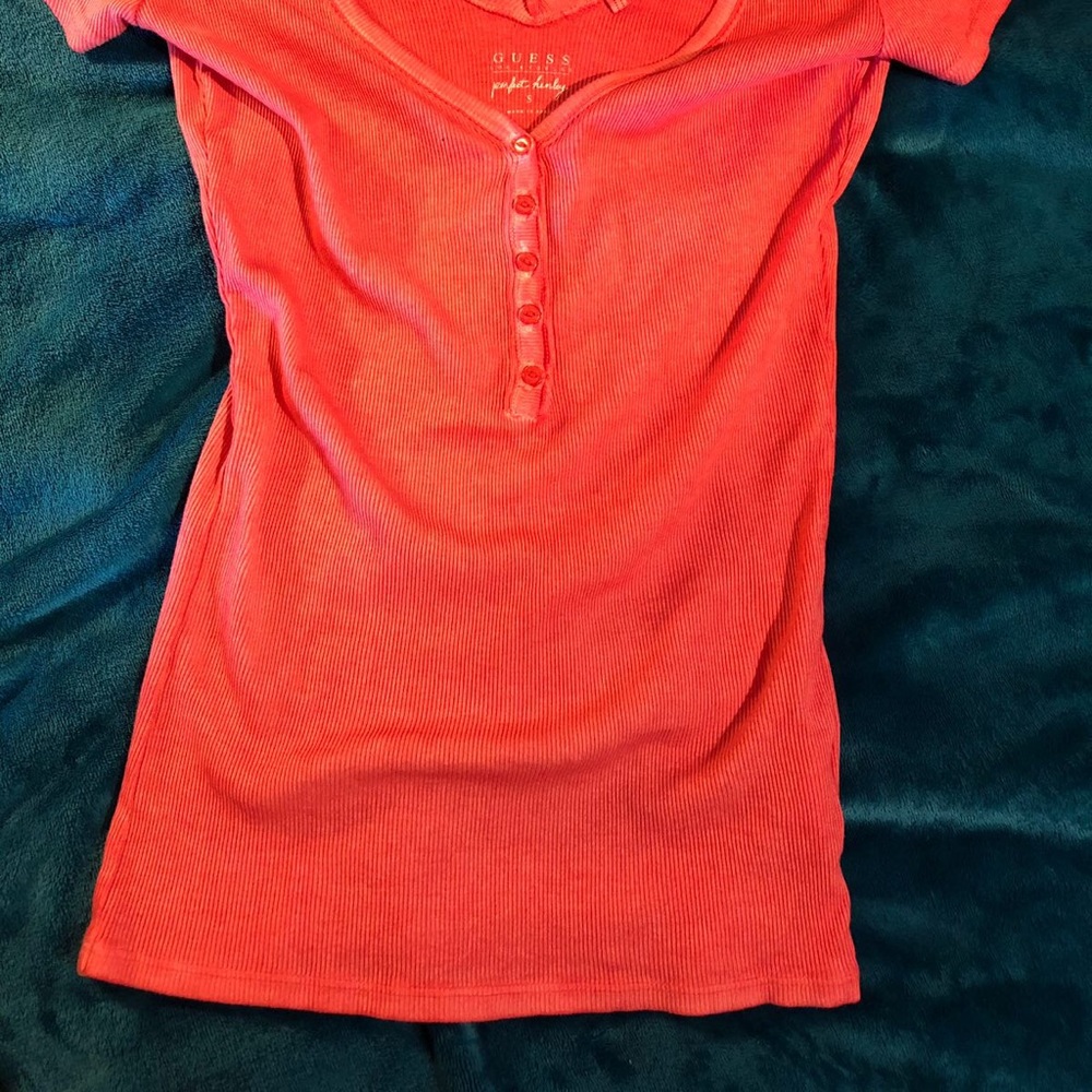Guess Top - Picture 2 of 2